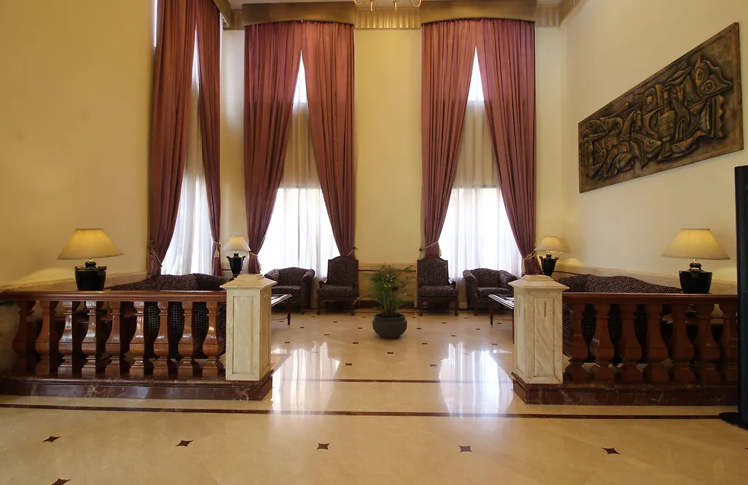 Beverly Hotel-1