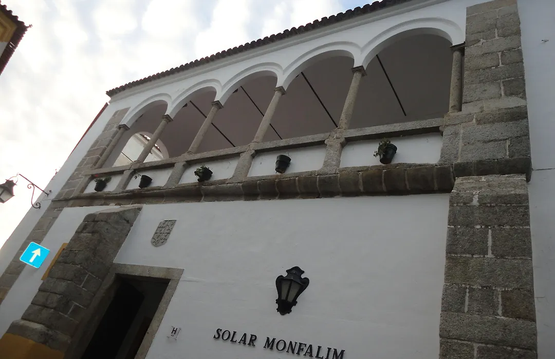 Hotel Solar De Monfalim-1