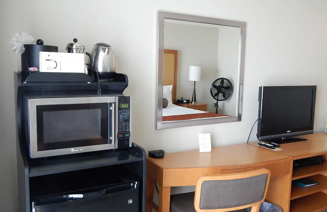 The Coho Oceanfront Lodge-1