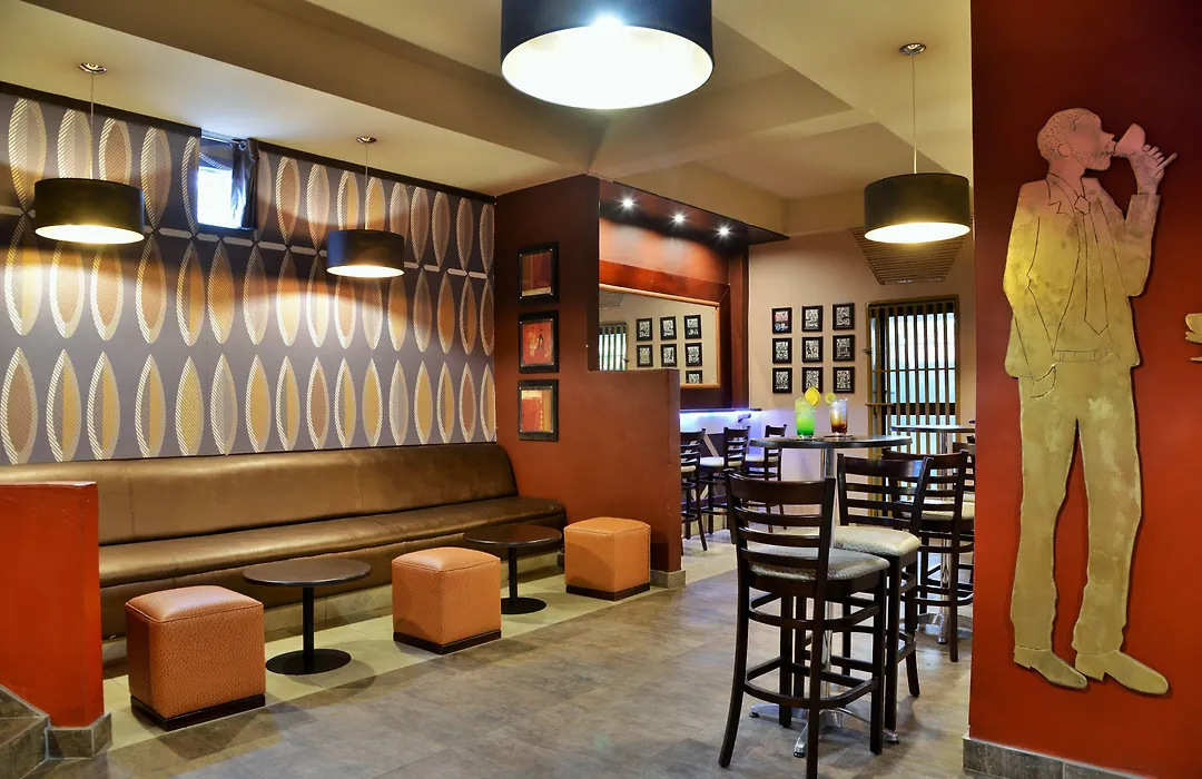 Cresta Oasis Hotel-1