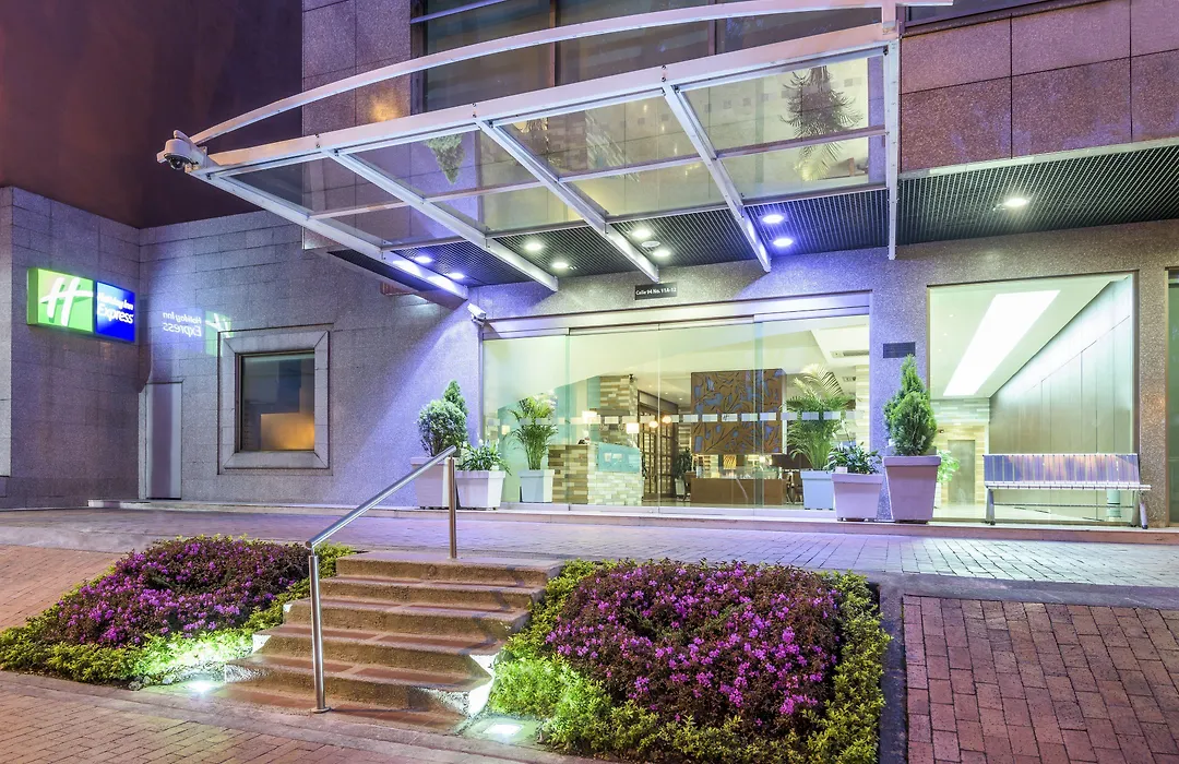 Holiday Inn Express Bogota - Parque La 93 By Ihg-1