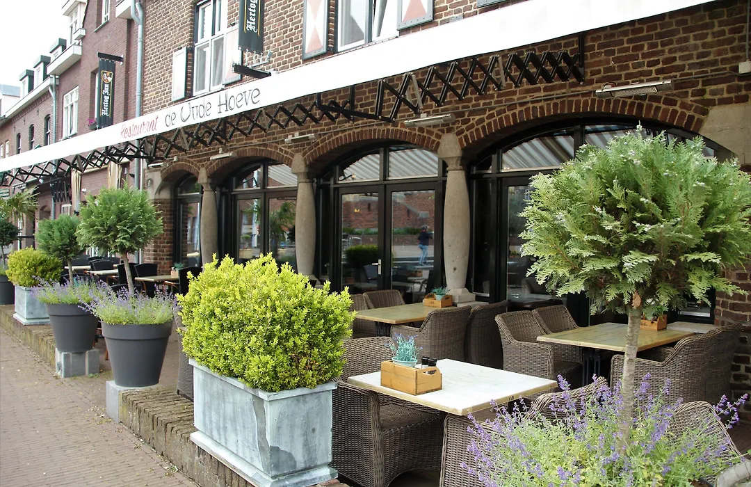 Hotel Arcen-1