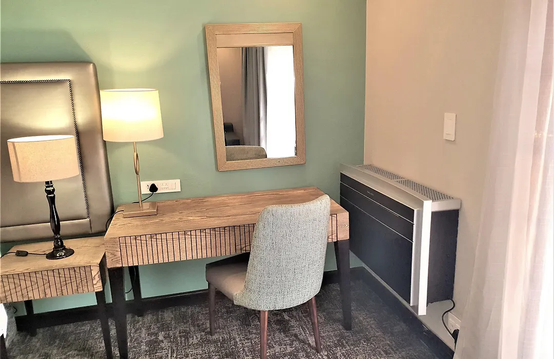 Premier Hotel Roodevalley-1