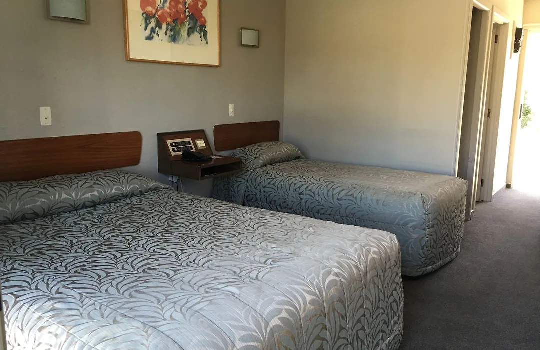 The Godley Hotel-1