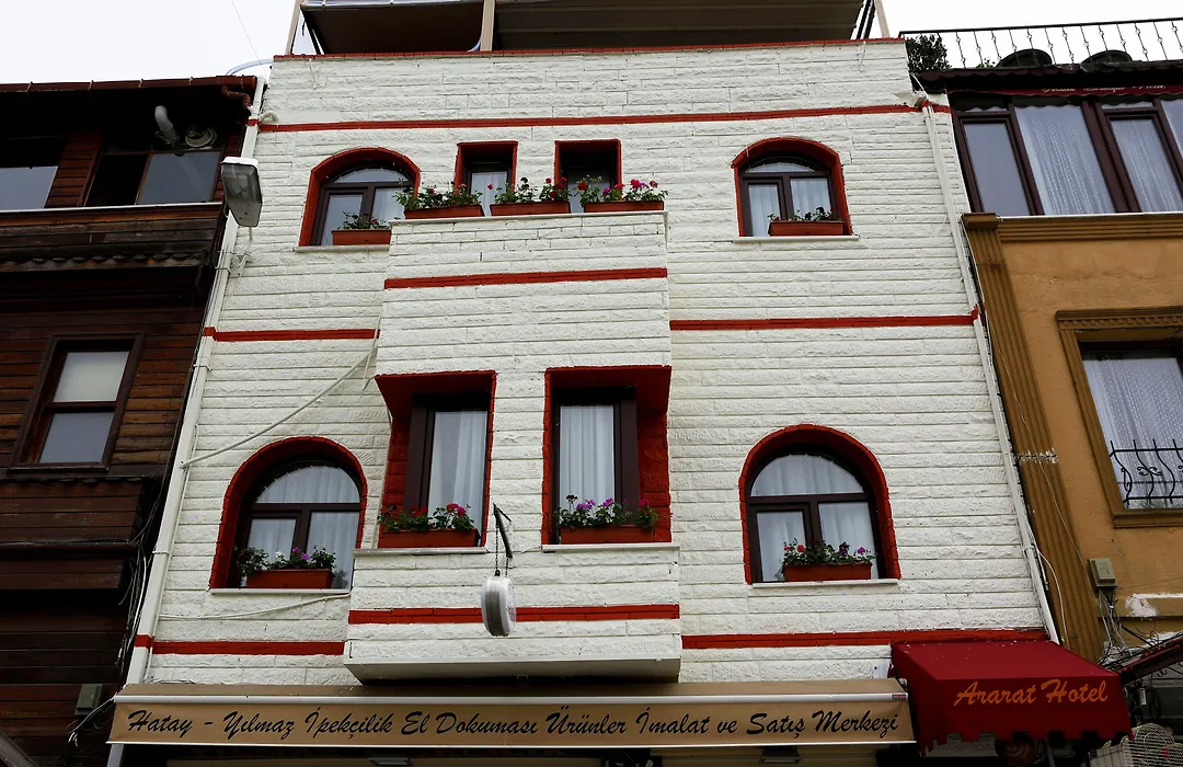 Ararat Hotel-1