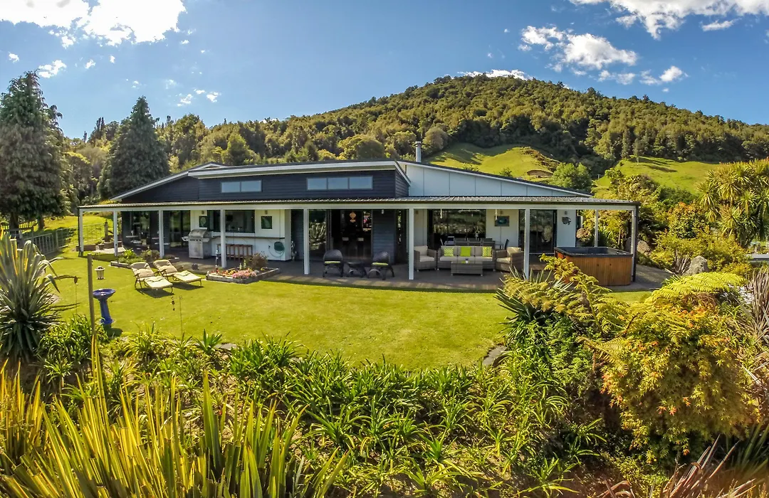 City Lights Boutique Lodge-1