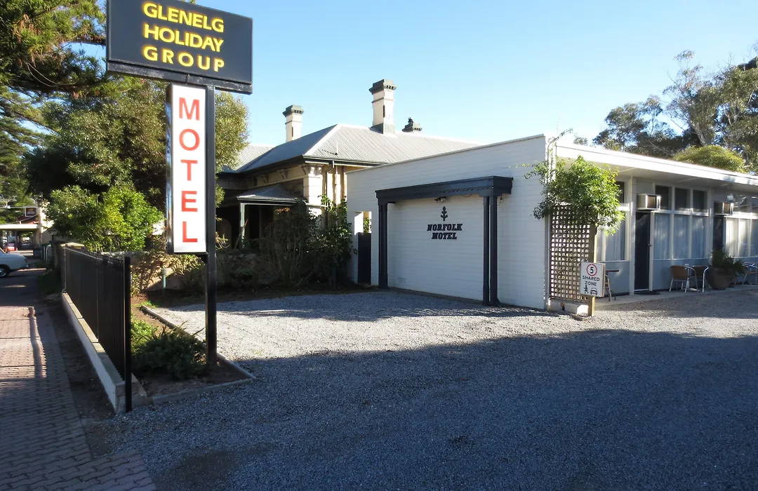 Norfolk Motor Inn-1
