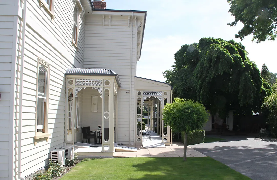 Merivale Manor-1