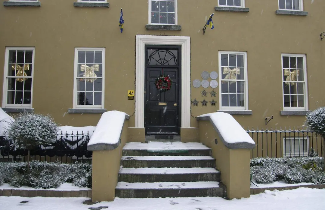 Baileys Hotel Cashel-1