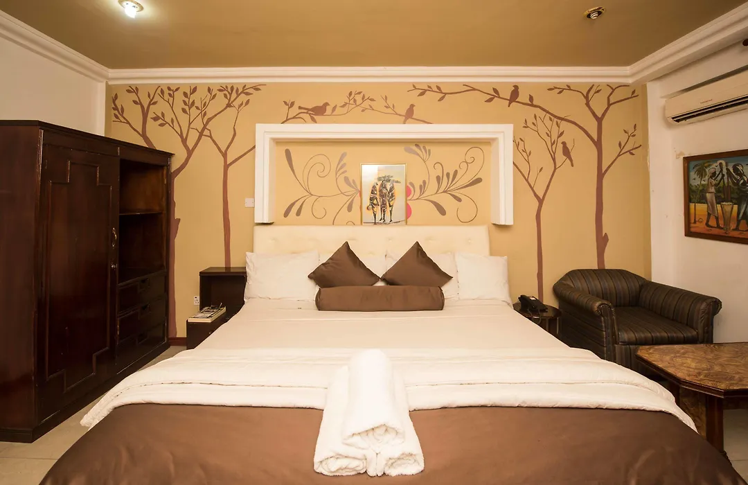 Niagara Hotel-1
