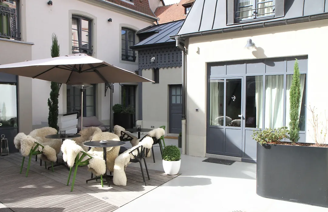 Hotel Quatorze-1