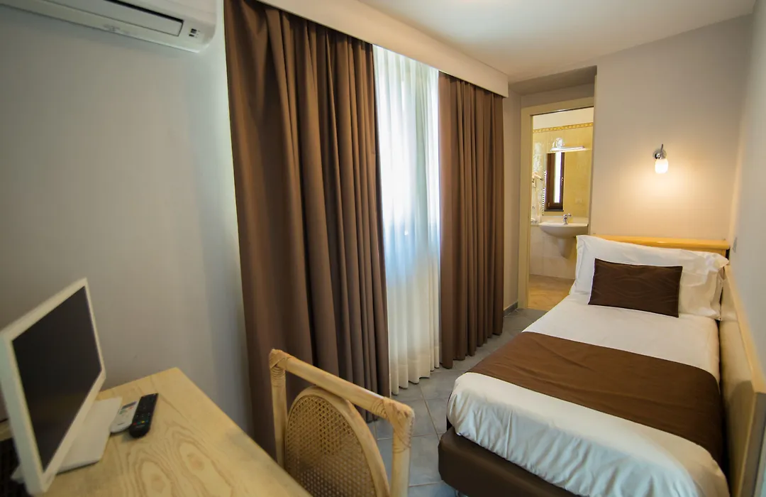 Hotel Soleluna-1