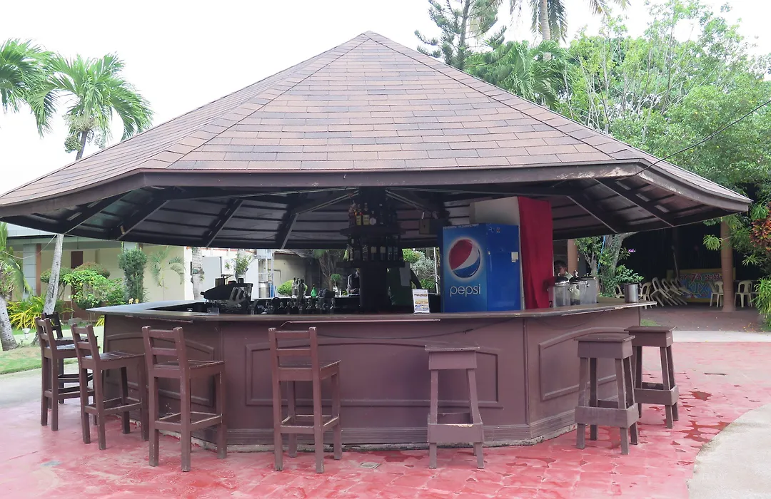 The Ritz Hotel At Garden Oases-1