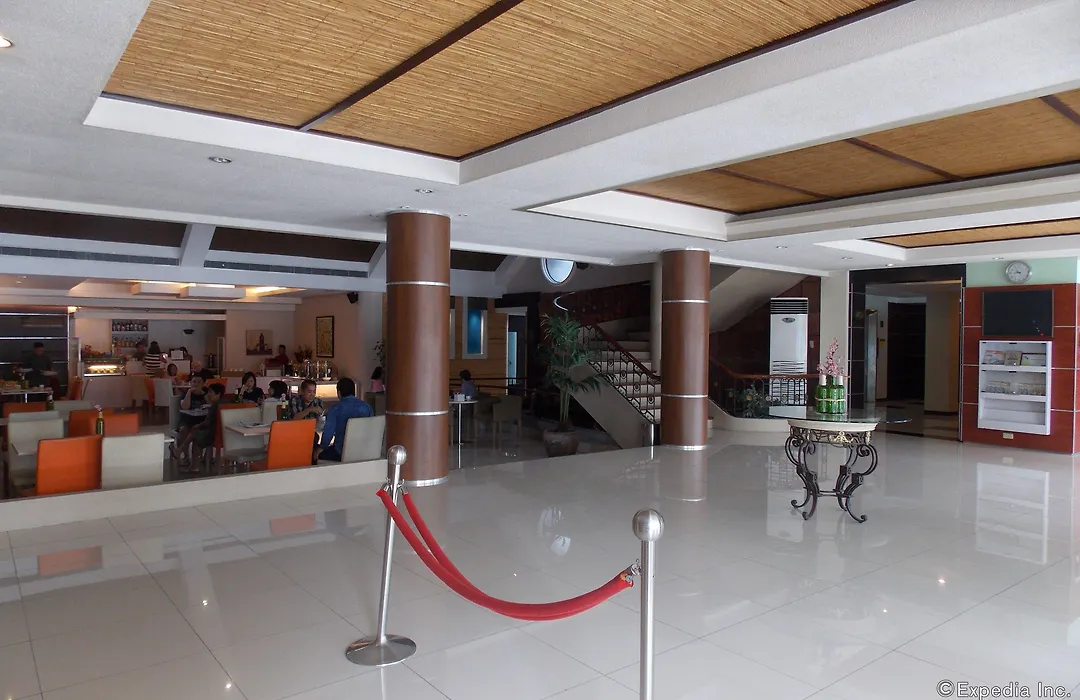 Circle Inn Hotel And Suites Bacolod-1