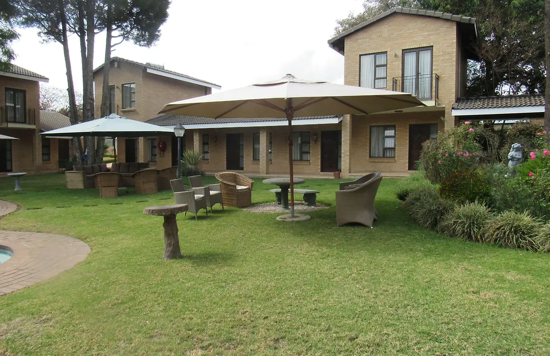 Hoyohoyo Chartwell Lodge-1