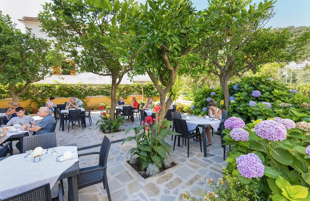 Hotel Leone-1