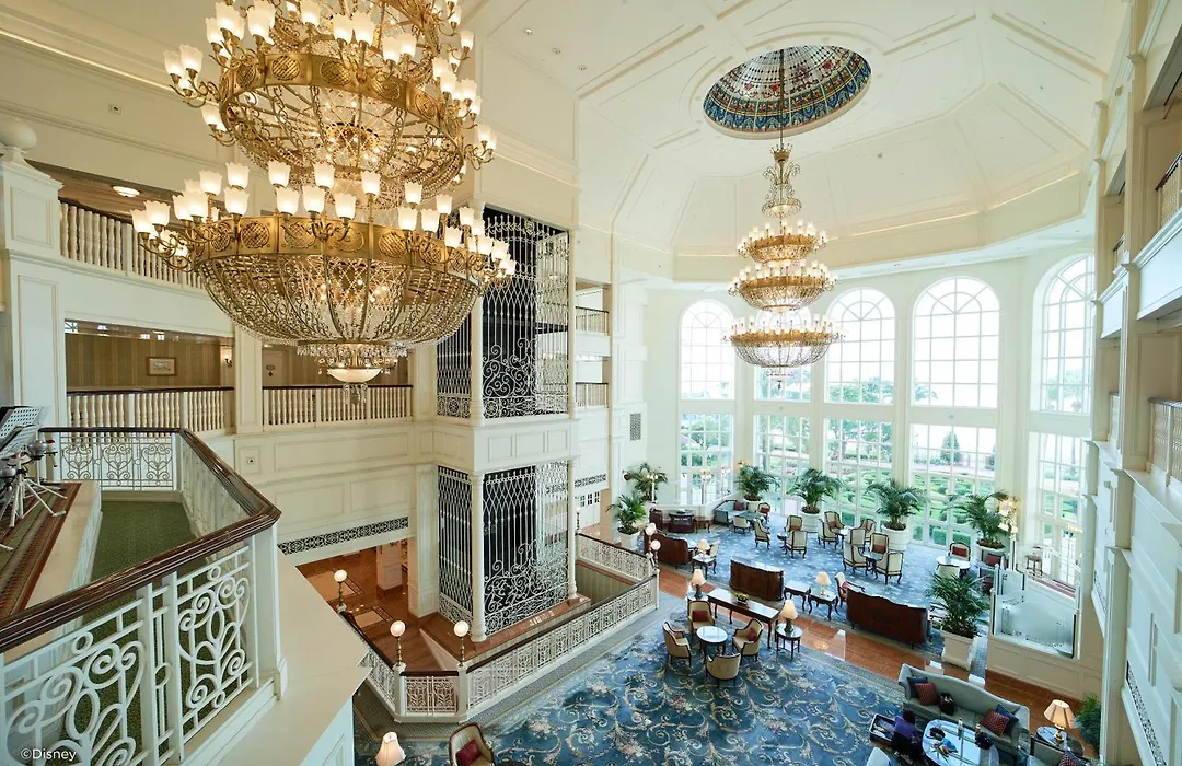 Hong Kong Disneyland Hotel-1
