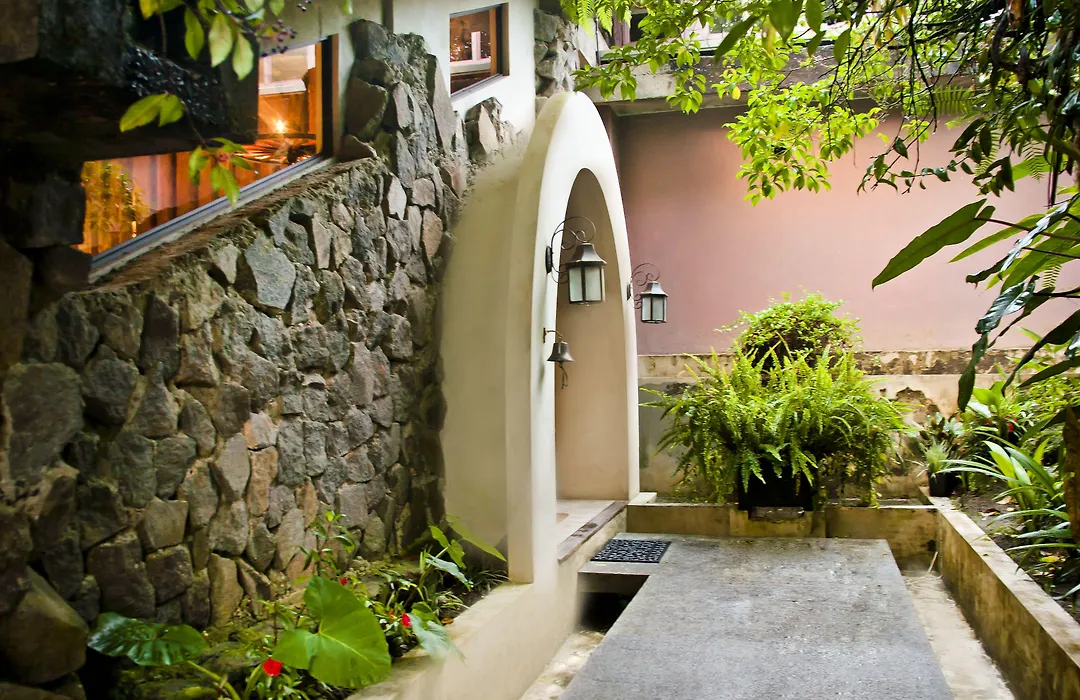 Poas Volcano Lodge-1