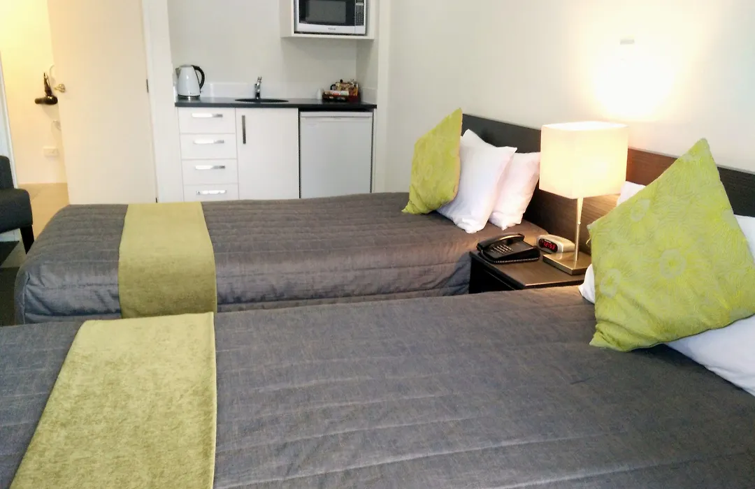 Airport Palms Motel-1