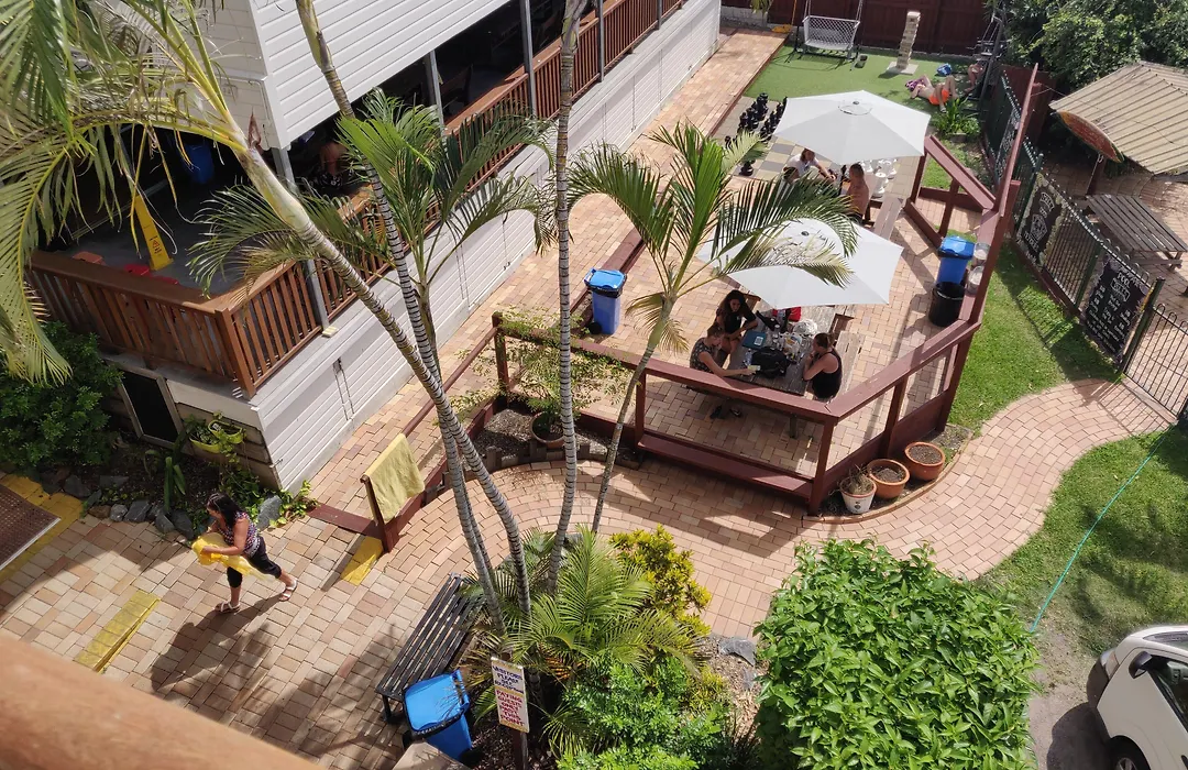 Somewhere To Stay Backpackers-1