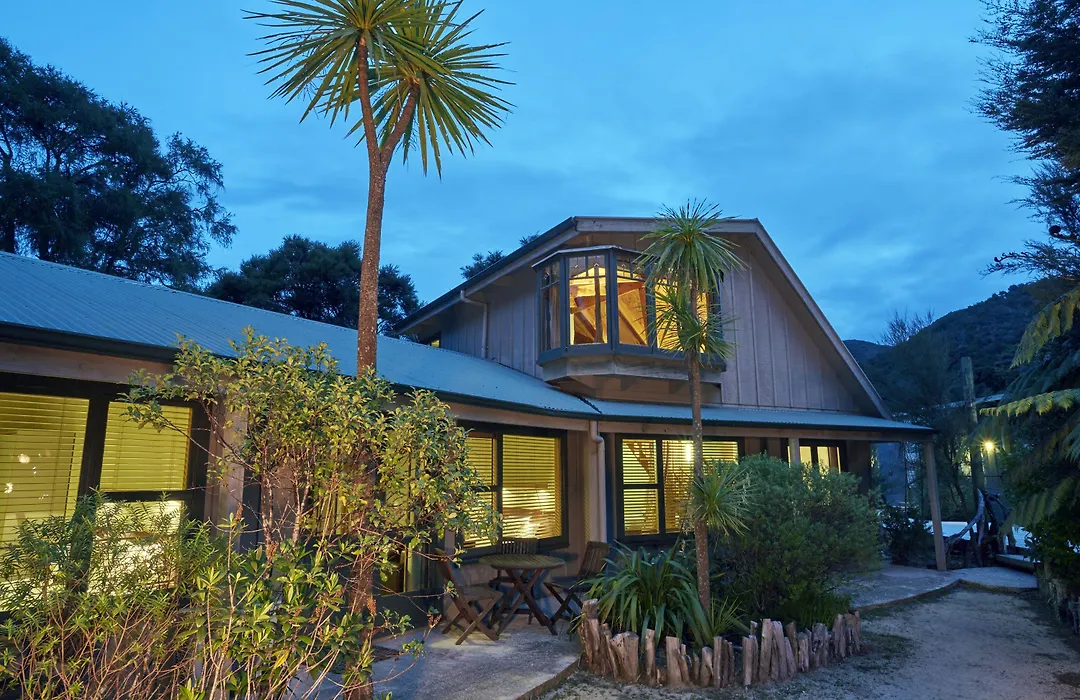 Awaroa Lodge-1