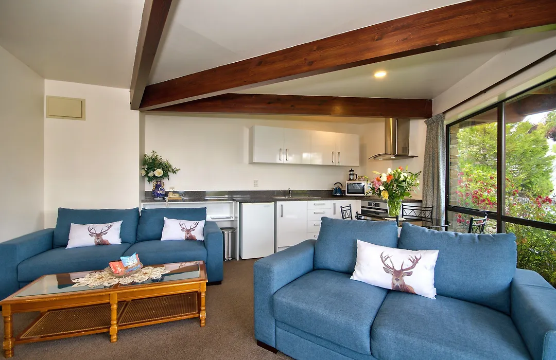 Balmoral Lodge-1