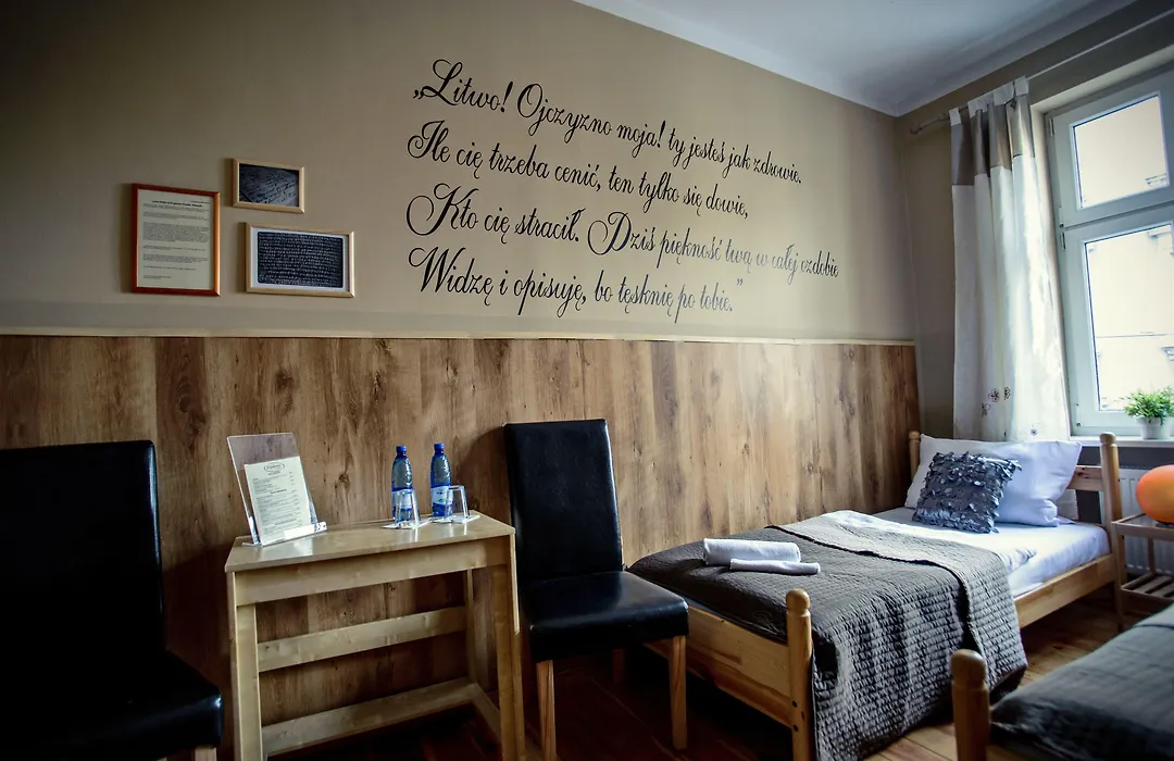 Explorer B&B Old Town Rooms & Apartment #Don'T Be A Tourist, Be An Explorer!-1