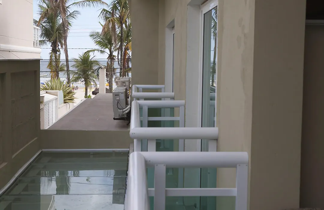Hotel Vicino Al Mare - Frente Mar-1
