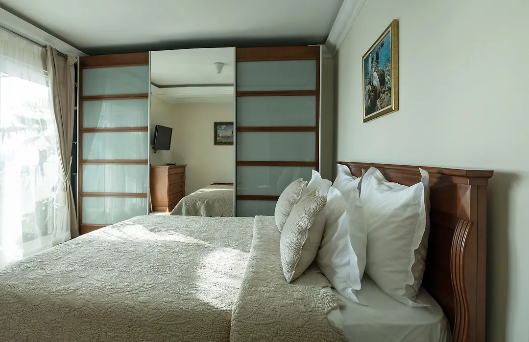 Azimut Hotel-1