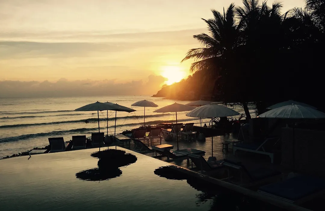 Nern Chalet Beachfront Hotel-1
