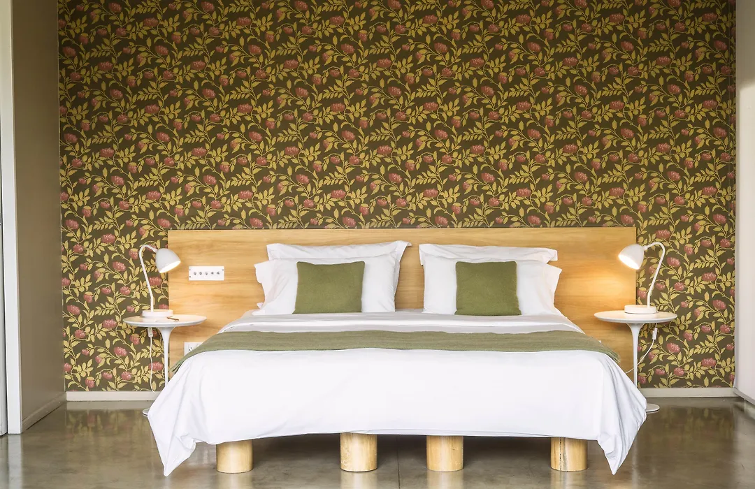 Home Hotel-1
