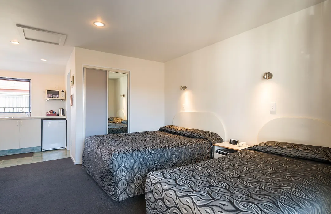 Annabelle Court Motel-1