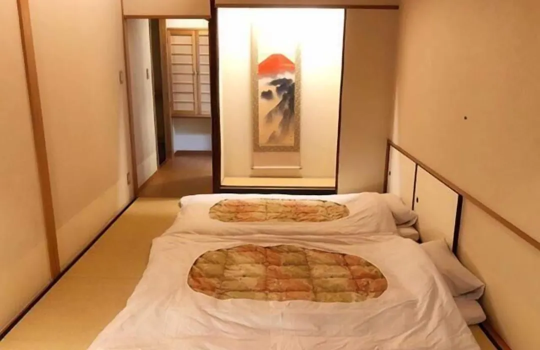 The Edo Sakura-1