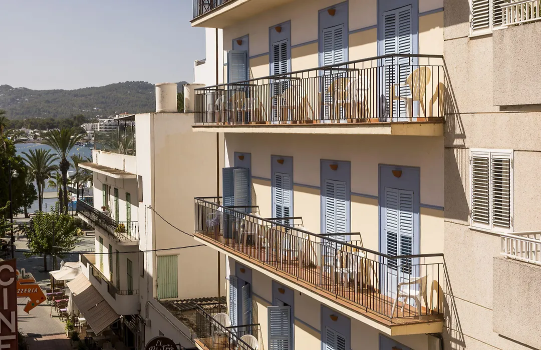 Hostal Ferrer-1