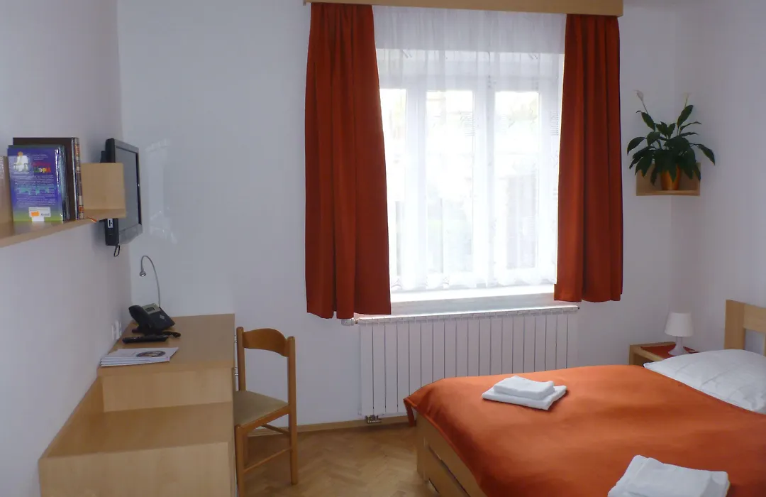 Hotel Garni Rambousek-1