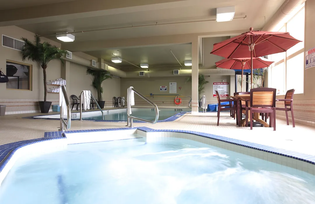 Pomeroy Hotel Fort St. John-1