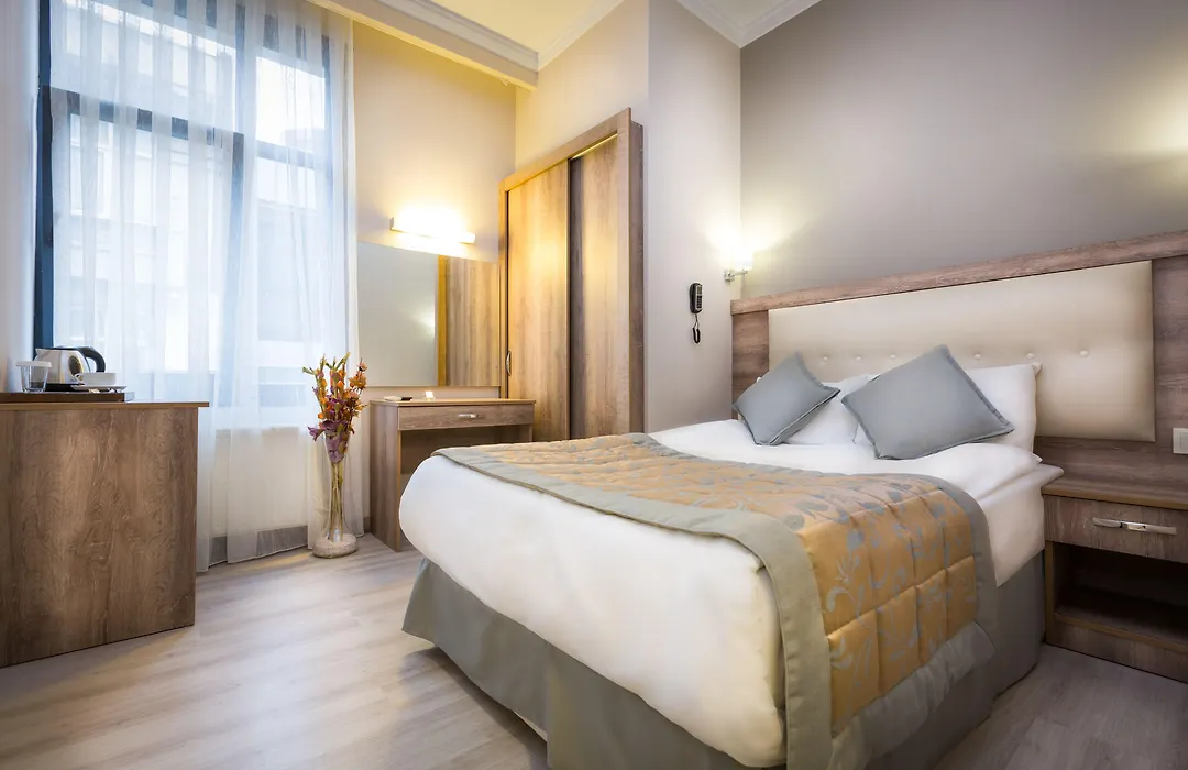 Fatih Hotel Corner-1
