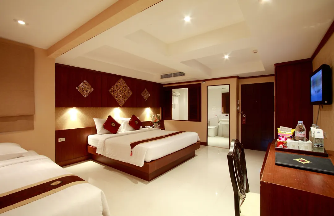 Rayaburi Hotel, Patong-1