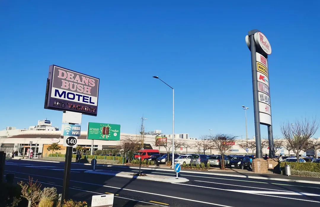 Deans Bush Motel-1