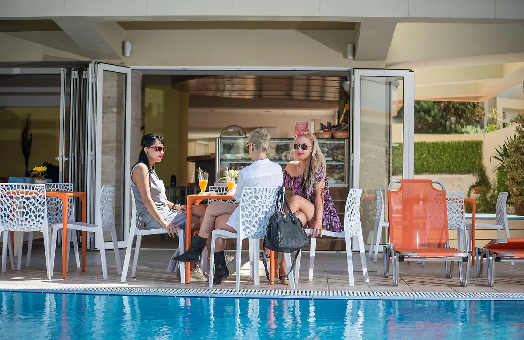 Majestic Hotel - Adults Only-1