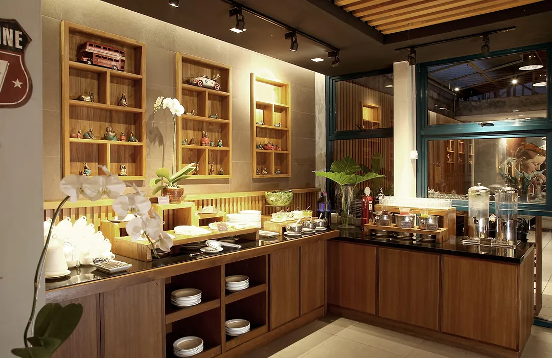 Ivory Hotel Bandung-1
