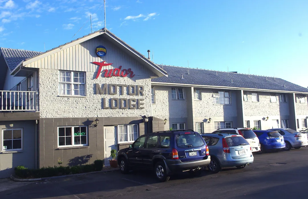 Tudor Motor Lodge-1