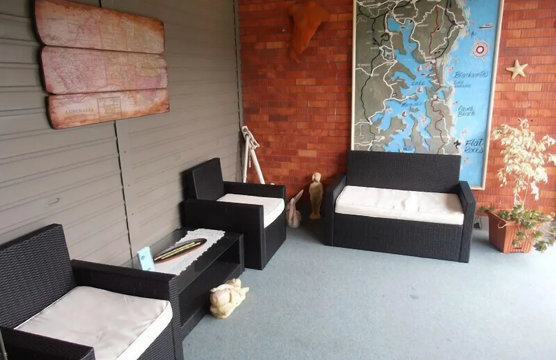 Black Swan Waterfront Motel (Adults Only)-1