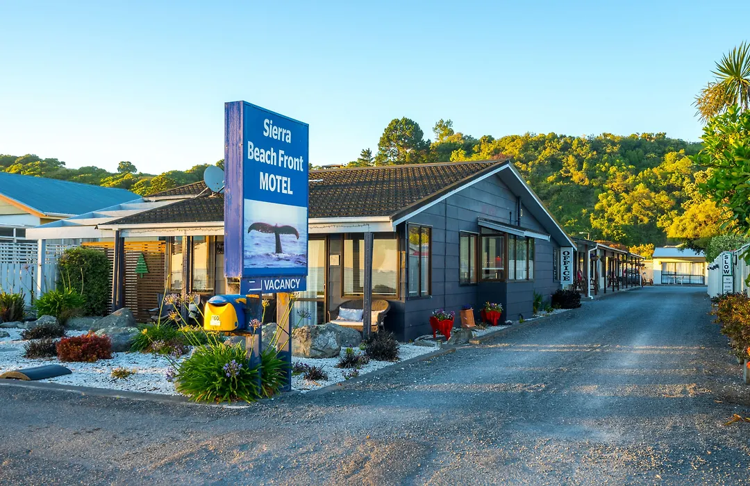 Sierra Beachfront Motel-1