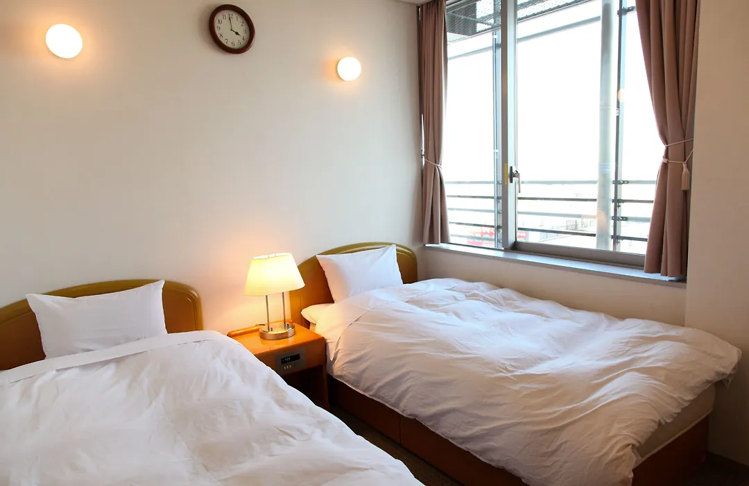 Shin-Osaka Youth Hostel-1