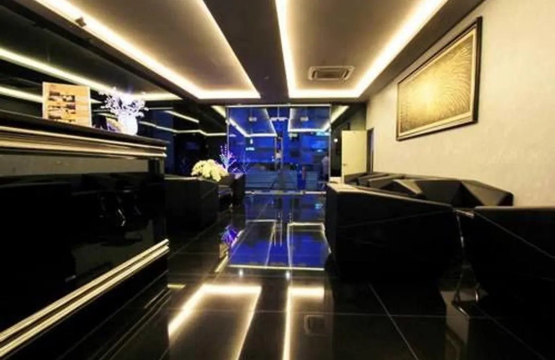 J Suites Hotel-1