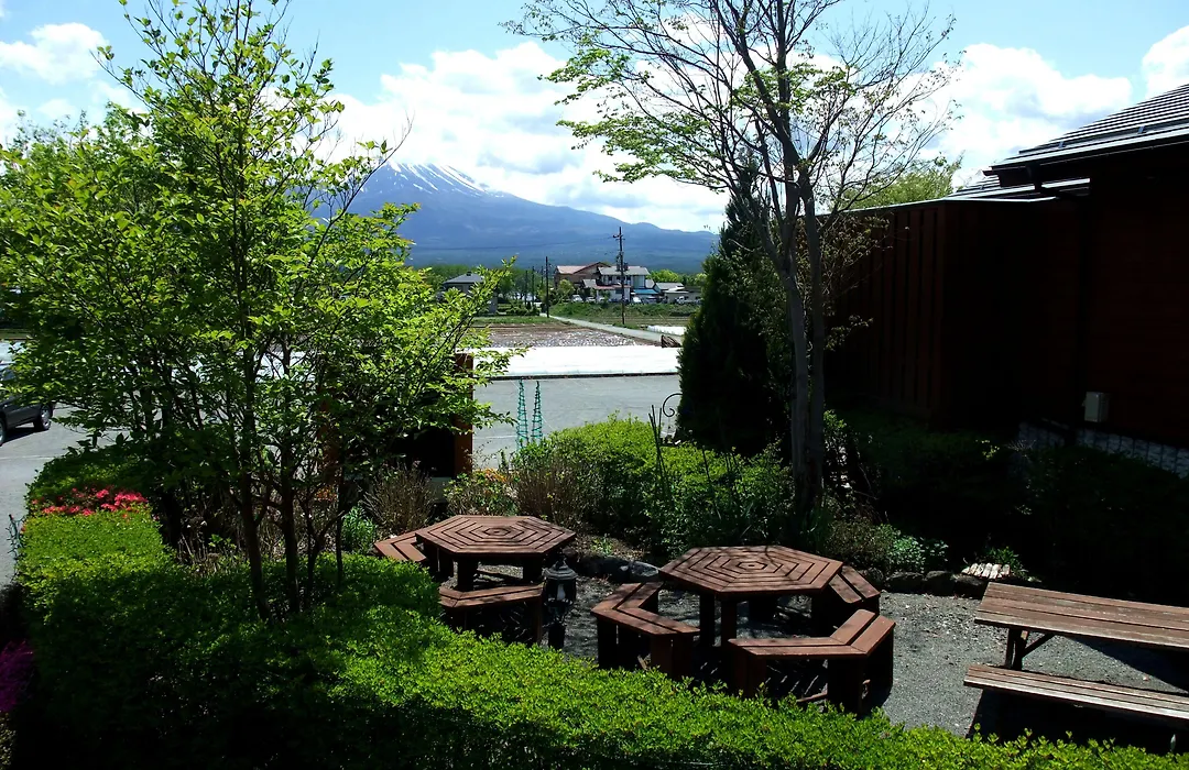 Lake Villa Kawaguchiko-1