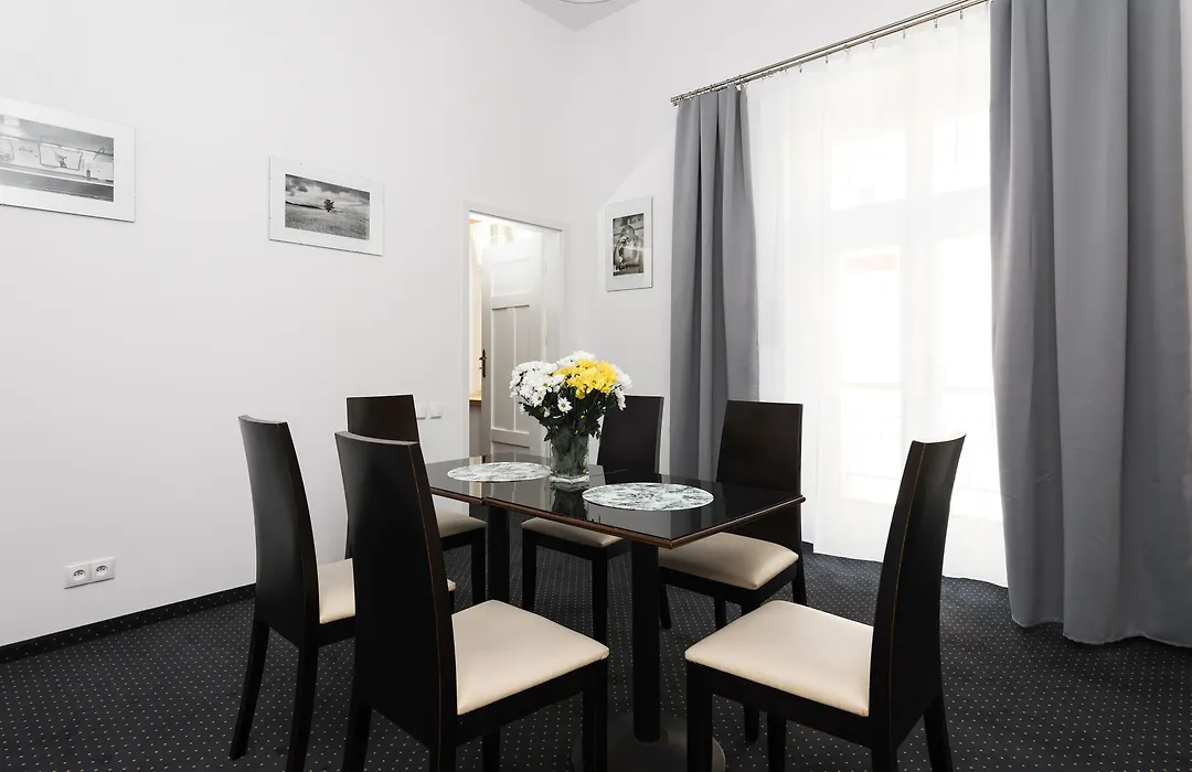 Rembrandt Aparthotel-1
