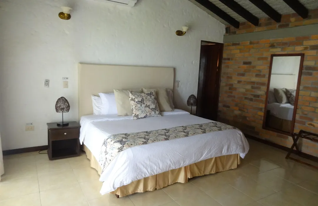 Hotel Tata Premium-1