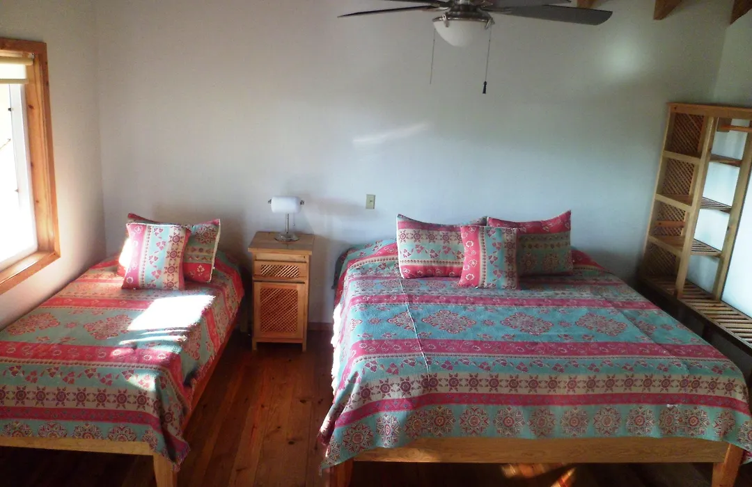 Hotel Posada Seremein ,West Bay ,Roatan-1